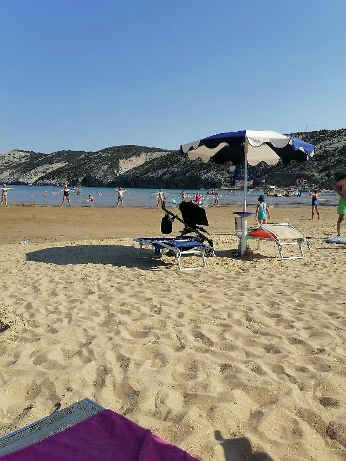 Apartments Sindi لوبار