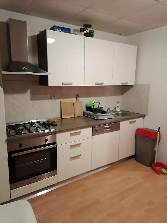 Apartments Sindi لوبار