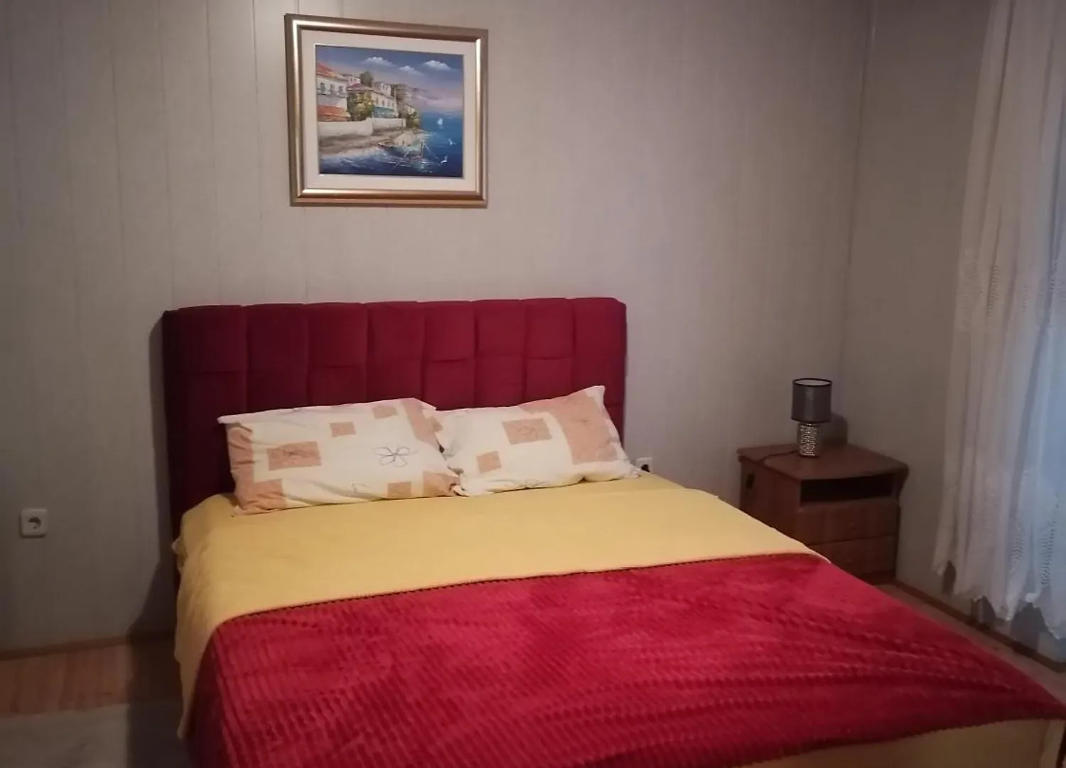 Apartments Sindi لوبار 0*,