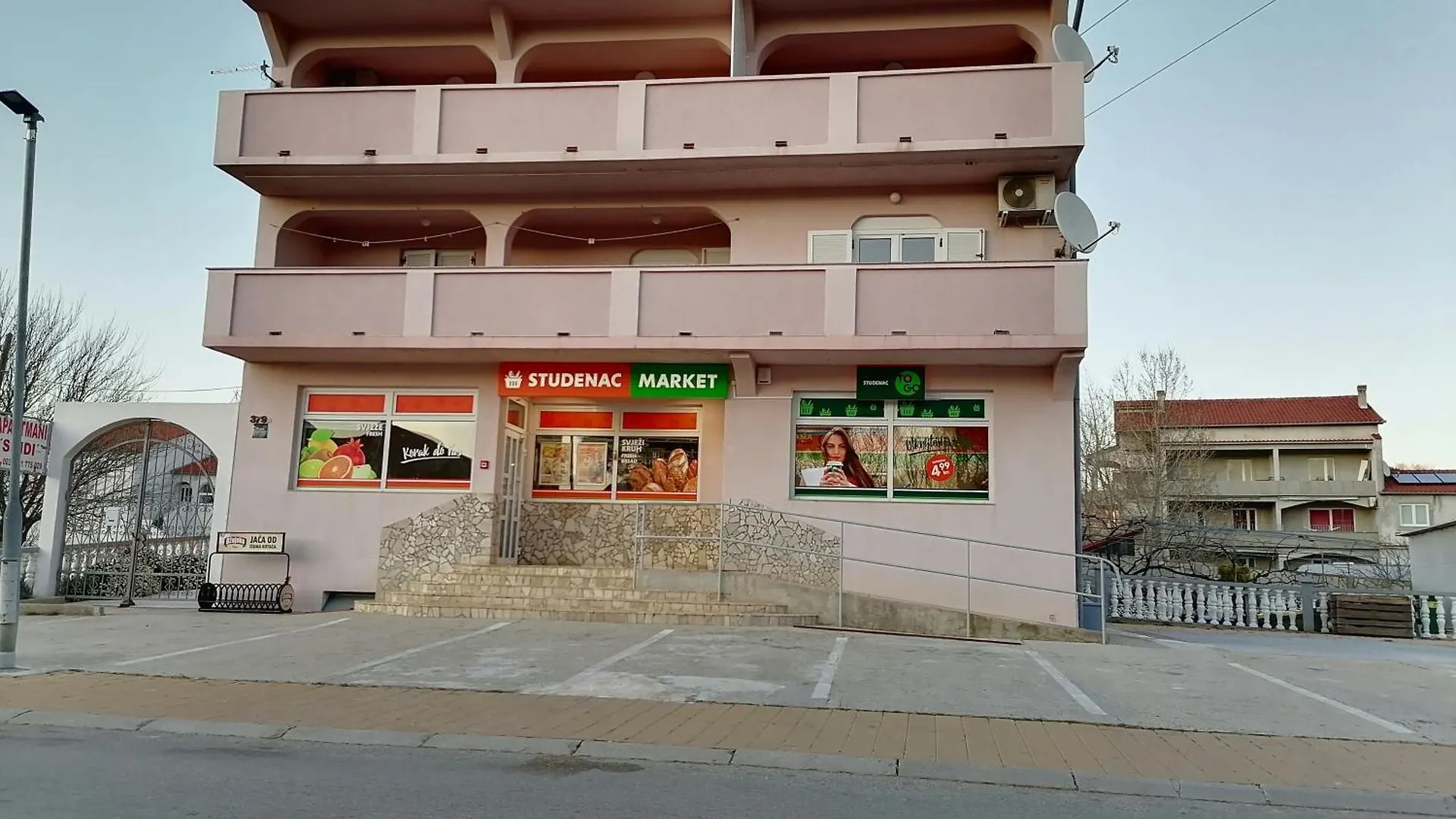 Apartments Sindi لوبار كرواتيا