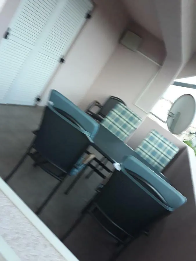 Apartments Sindi لوبار كرواتيا